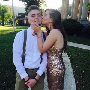 Meet your Posher, Cameron